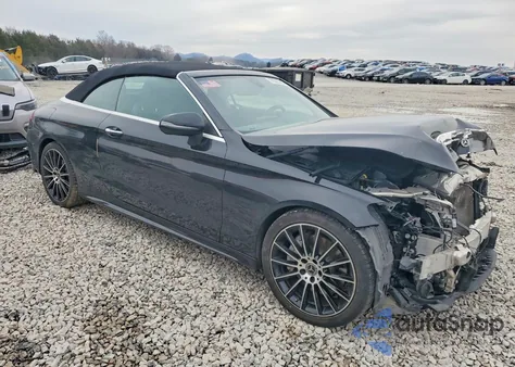 2019 Mercedes-Benz C 300 z USA, uszkodzony, nr VIN WDDWK8DB5KF844524